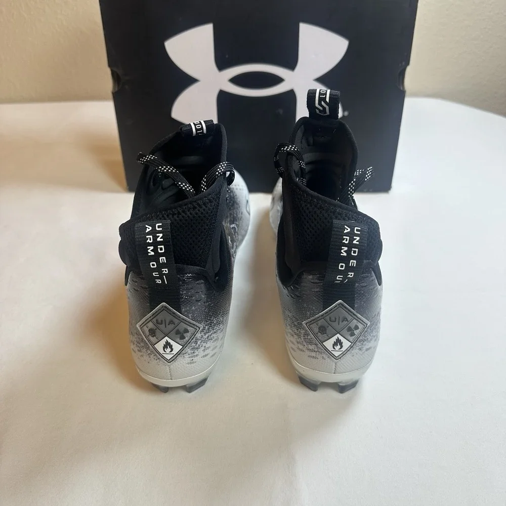 Under Armour Spotlight LUX MC 2.0 Mens Shoes Black White Football Cleats Size 10